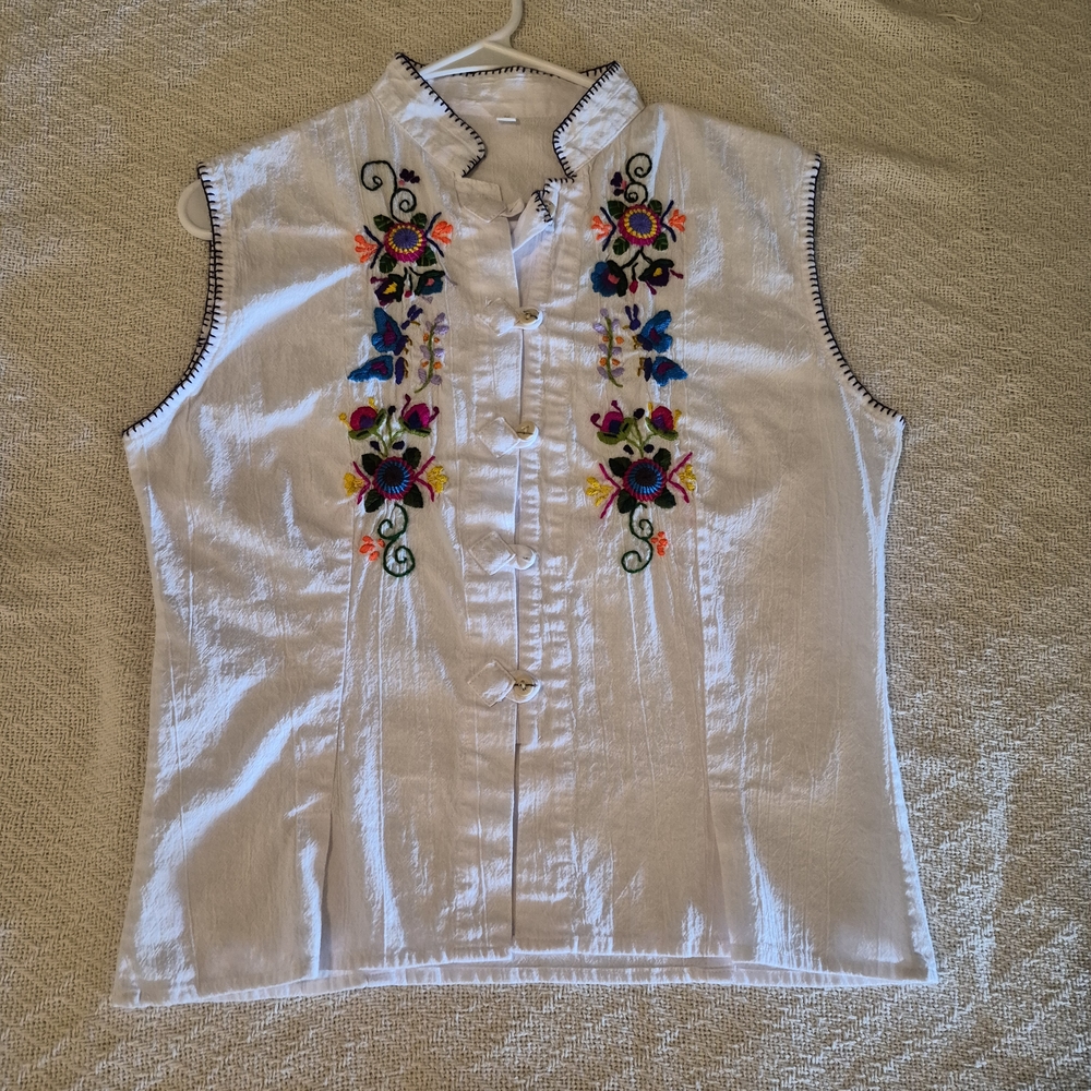 White Embroidered Sleeveless Tank Top